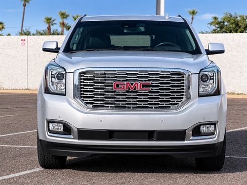 Used 2018 GMC Yukon Denali w/ Open Road Package AWD/4WD image 11