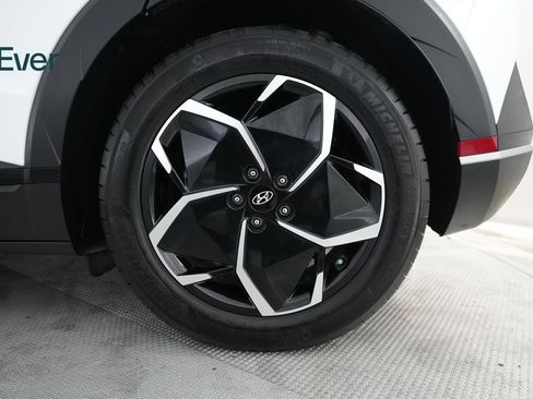 Used 2024 Hyundai Ioniq 5 SEL RWD image 9