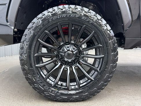 Used 2026 Toyota Tundra SR5 AWD/4WD image 9