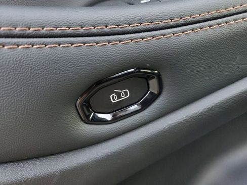 New 2026 Jeep Cherokee Limited image 26