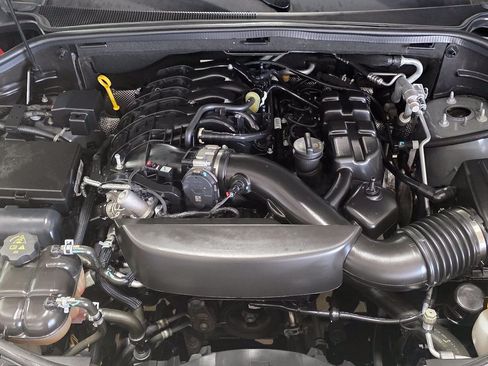 Used 2023 Dodge Durango GT RWD image 8