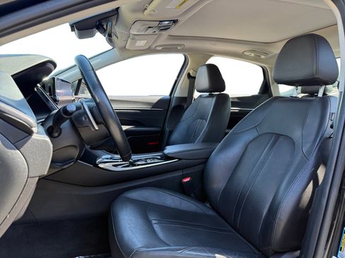 Used 2023 Hyundai Sonata Limited image 9