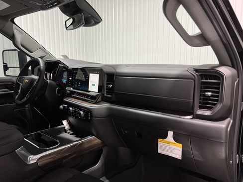New 2026 Chevrolet Silverado 3500 LT w/ Texas Edition image 28