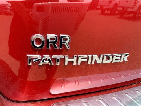 Used 2017 Nissan Pathfinder Platinum FWD image 33