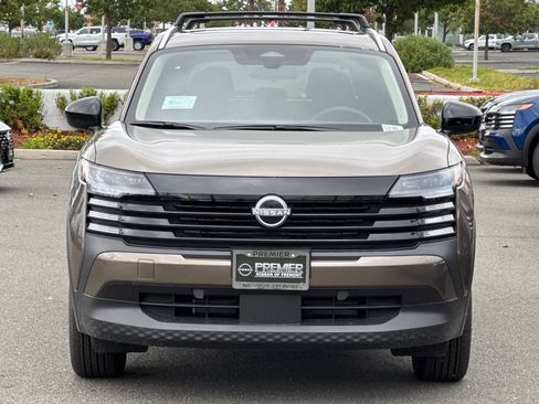 New 2026 Nissan Kicks SV w/ SV Premium Package image 6