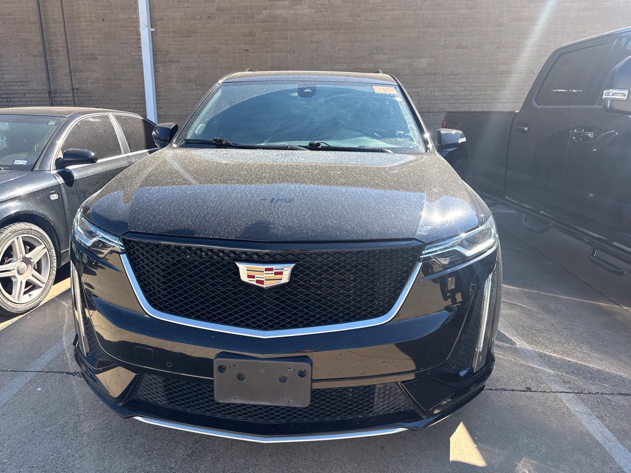 Used 2022 Cadillac XT6 Sport AWD/4WD image 2