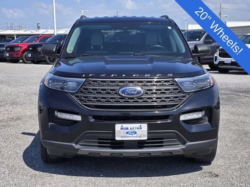 Used 2021 Ford Explorer XLT w/ Equipment Group 202A RWD image 2
