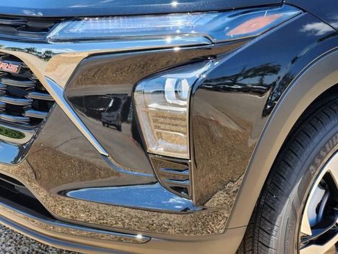 New 2026 Chevrolet Trax RS w/ Driver Confidence Package FWD image 6