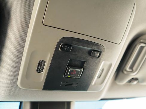 Used 2021 Toyota Camry SE image 29