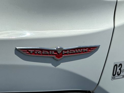 Certified 2023 Jeep Renegade Trailhawk AWD/4WD image 27