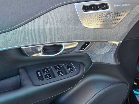 Certified 2023 Volvo XC90 T8 Ultimate image 25