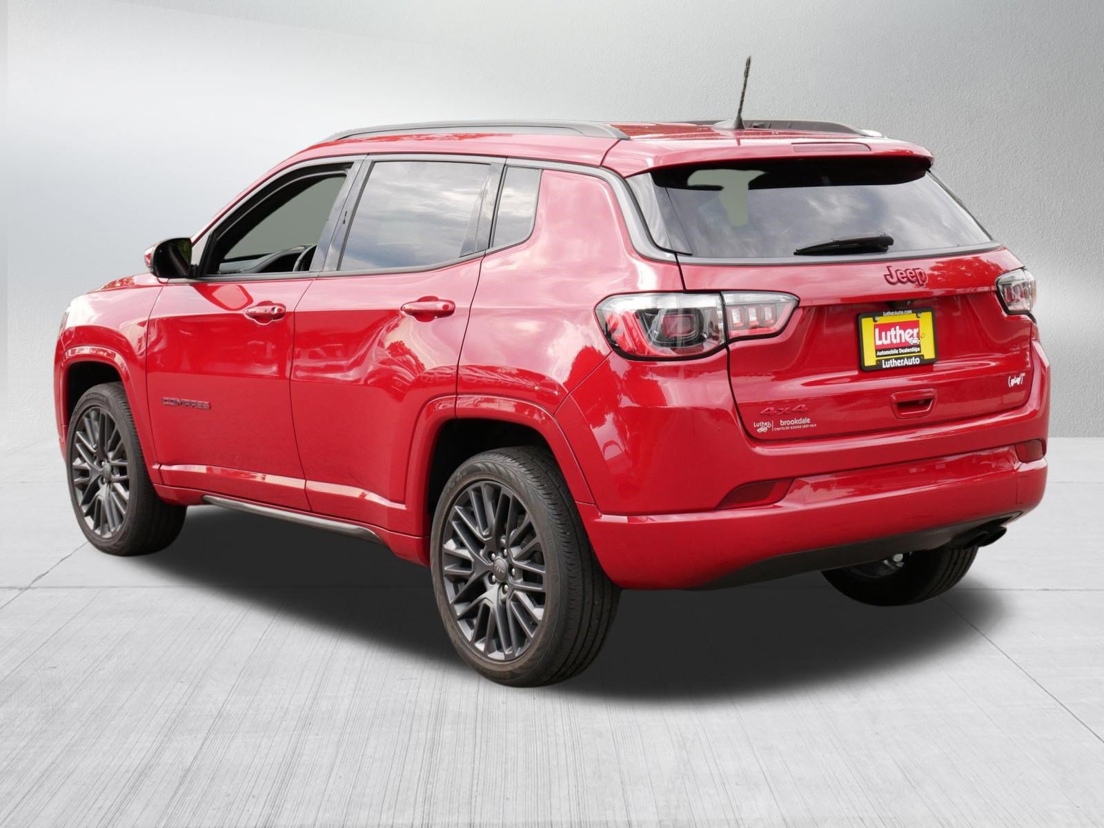 Certified 2022 Jeep Compass Limited AWD/4WD image 5