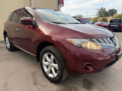 Used 2010 Nissan Murano S image 3