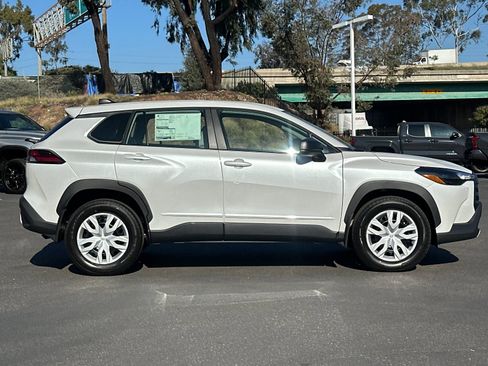 New 2026 Toyota Corolla Cross L image 6