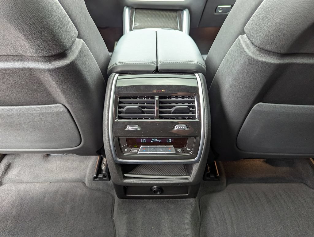 Used 2025 BMW X6 M60i AWD/4WD image 42