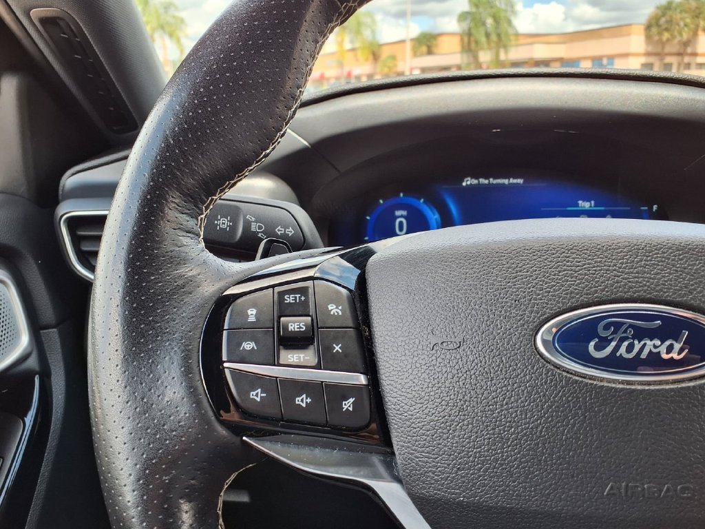 Used 2022 Ford Explorer ST w/ ST Street Pack AWD/4WD image 37