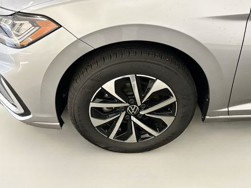 Used 2025 Volkswagen Jetta S image 11