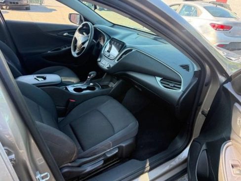 Used 2022 Chevrolet Malibu RS FWD image 12