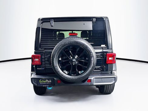 Used 2022 Jeep Wrangler Sahara w/ Cold Weather Group image 7