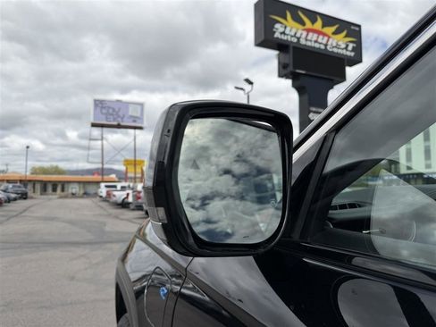 Used 2023 Jeep Grand Cherokee 4WD 4xe image 17