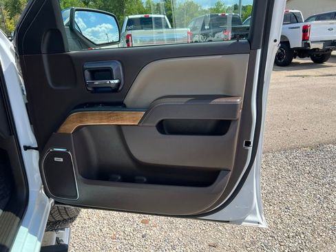 Used 2018 Chevrolet Silverado 1500 LTZ w/ Sport Package image 20