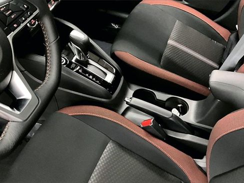 New 2025 Nissan Versa SR w/ Trunk Package image 8