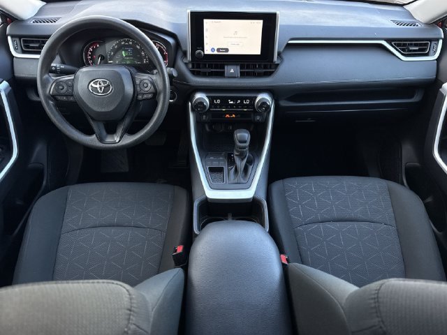 Used 2025 Toyota RAV4 XLE FWD image 11