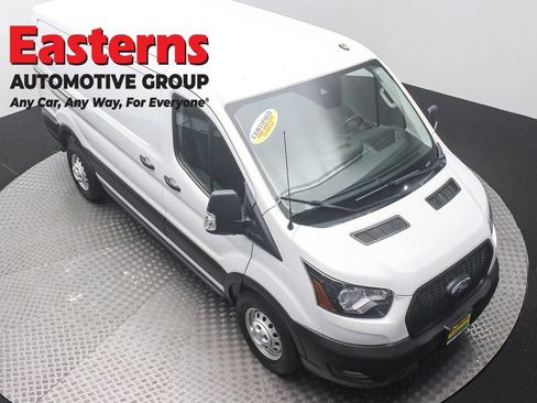 Used 2021 Ford Transit 150 Low Roof AWD image 3