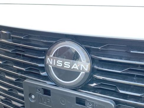 Used 2024 Nissan Sentra SV FWD image 28