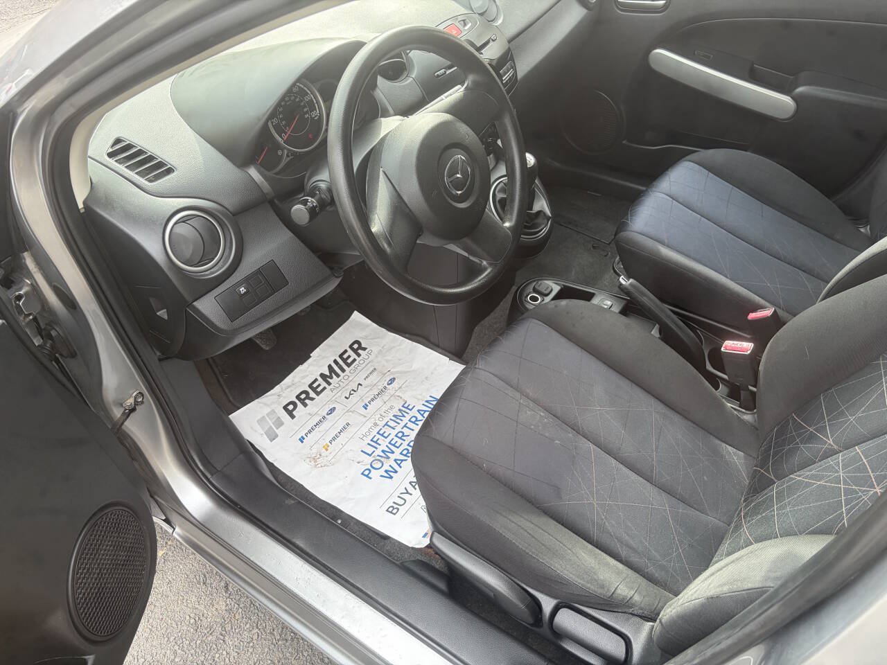 Used 2012 MAZDA MAZDA2 Sport FWD image 10