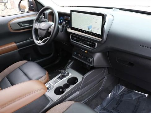 Used 2025 Ford Bronco Sport Outer Banks w/ Outer Banks Tech Package+ image 12