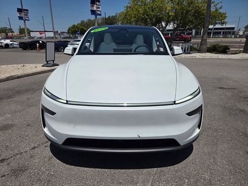 Used 2026 Tesla Model Y 2WD image 19