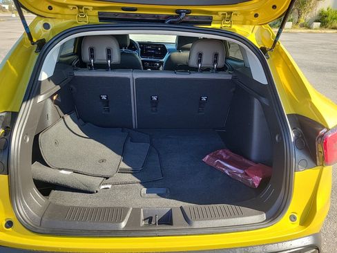 Used 2024 Chevrolet Trax ACTIV w/ Driver Confidence Package image 7