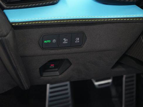 Used 2024 Lamborghini Revuelto AWD/4WD image 27