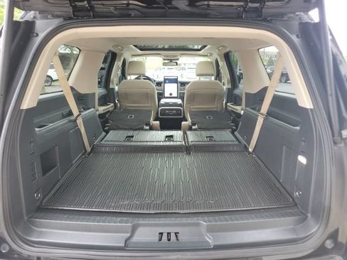 Used 2022 Ford Expedition Max Limited AWD/4WD image 26