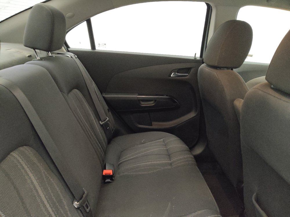 Used 2018 Chevrolet Sonic LT FWD image 19