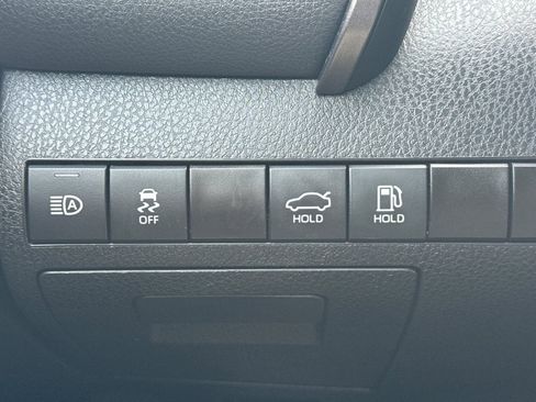 Used 2023 Toyota Camry SE image 31