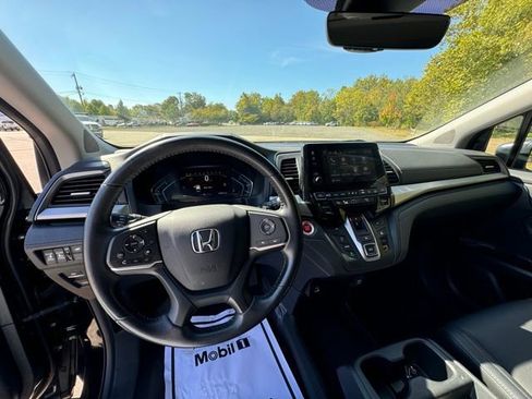 Used 2023 Honda Odyssey EX-L image 18