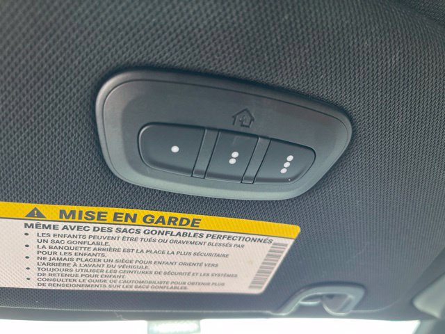 Used 2026 Chrysler Pacifica Limited FWD image 24