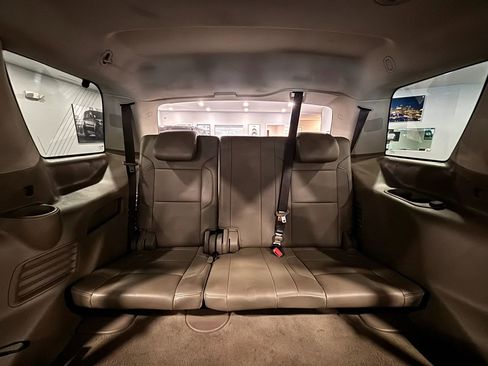 Used 2019 GMC Yukon SLT w/ Open Road Package RWD image 24