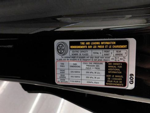 Used 2024 Genesis G70 2.5T image 33