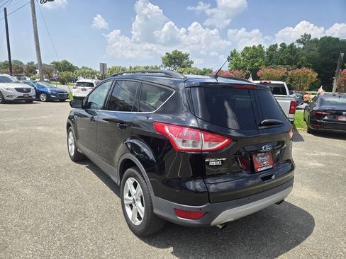Used 2016 Ford Escape SE w/ SE Leather Comfort Package AWD/4WD image 10