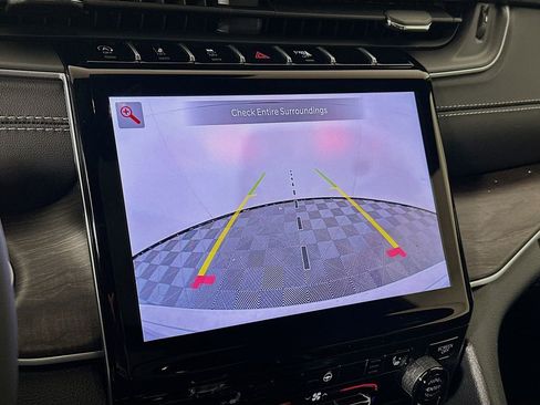 New 2025 Jeep Grand Cherokee Limited image 14