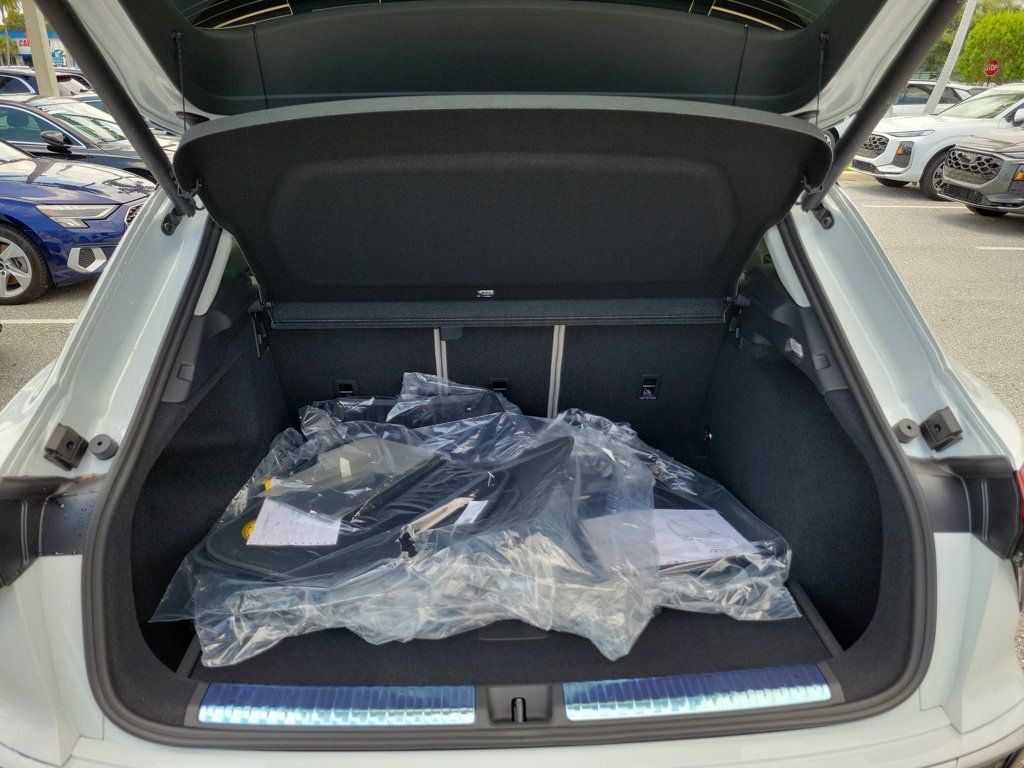 New 2026 Audi Q3 quattro 2.0T AWD/4WD image 31