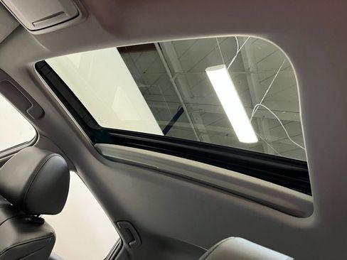Certified 2024 Acura Integra FWD image 10