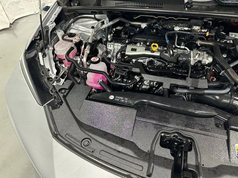 Used 2025 Toyota Prius XLE image 67