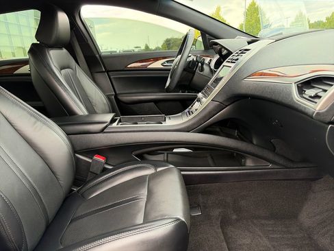 Used 2020 Lincoln MKZ Reserve w/ Monochromatic Package AWD/4WD image 11