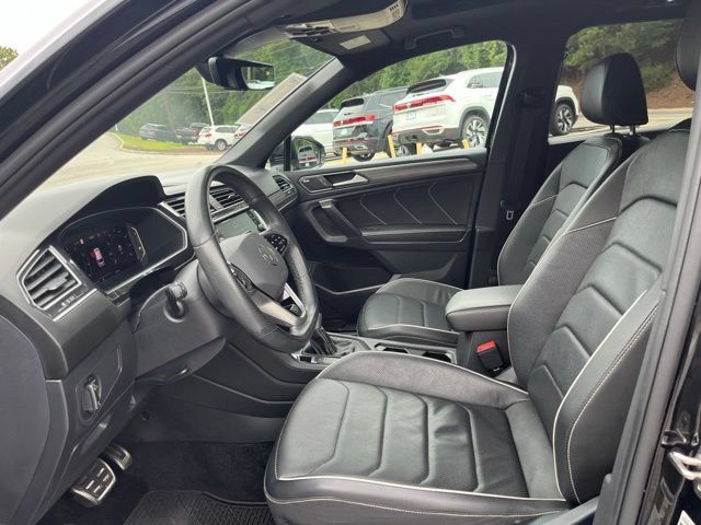 Used 2024 Volkswagen Tiguan SEL R-Line AWD/4WD image 7