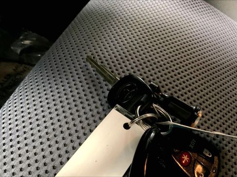 Used 2013 Toyota Tacoma 4x4 Access Cab V6 w/ TRD Off-Road Pkg image 15