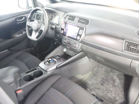 Used 2025 Nissan Leaf S FWD image 44